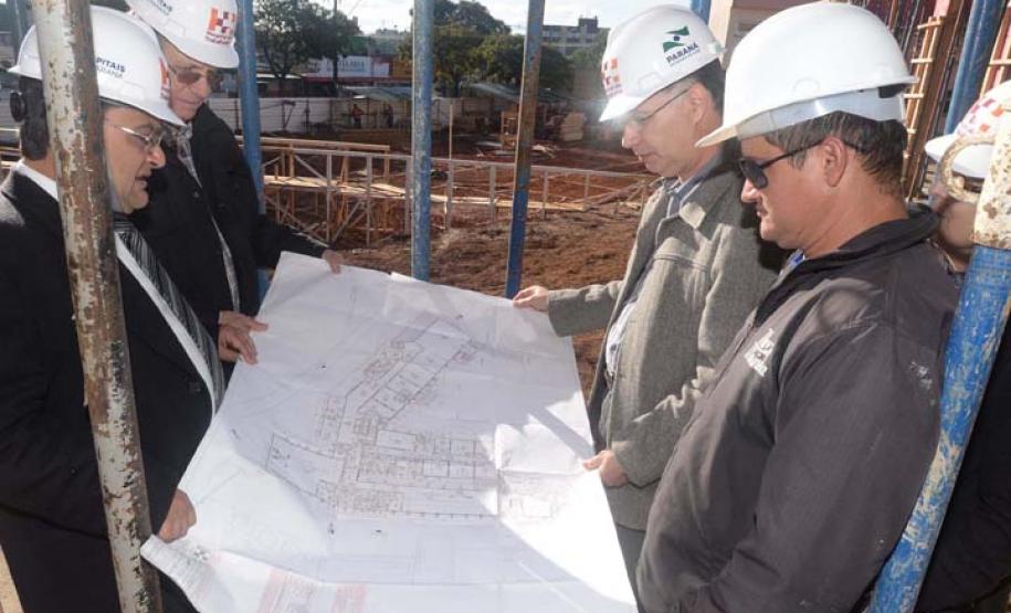 Secretário de Estado da Saúde visita as Obras do Hospital do Trabalhador.Curitba,07/06/2016