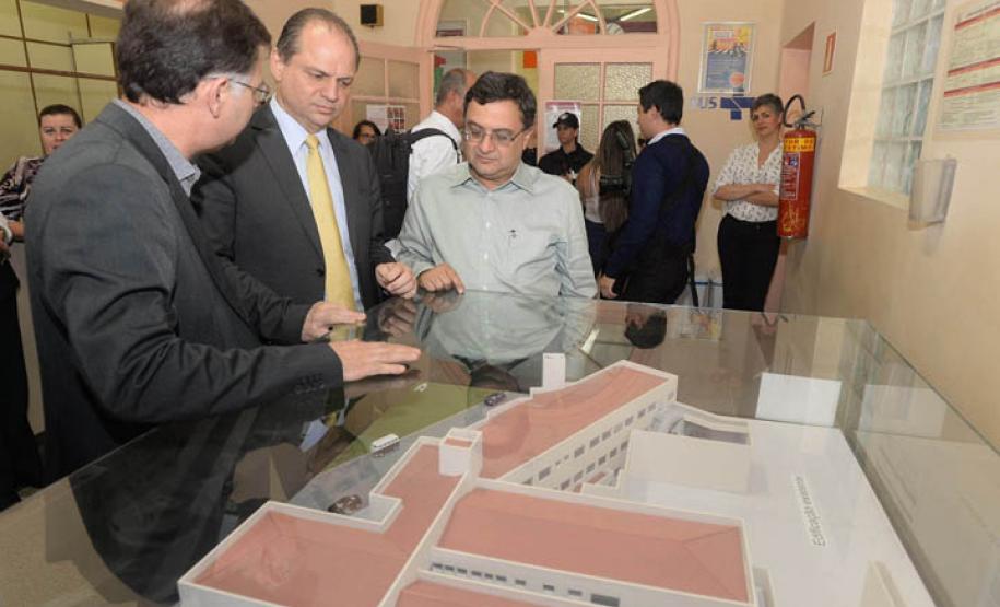 Ministro da Saúde,Ricardo Barros e o Secretário de  Estado da Saúde,Michele Caputo Neto,Visitam o Hospital do Trabalhador.Curitiba,29/08/2016Foto:Venilton Küchler